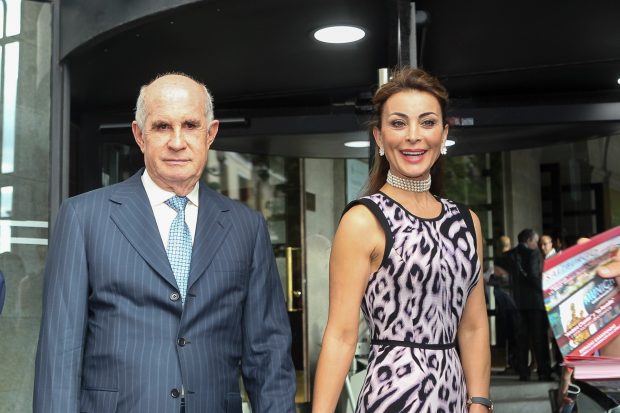 Paloma Segrelles, Pérez Simón