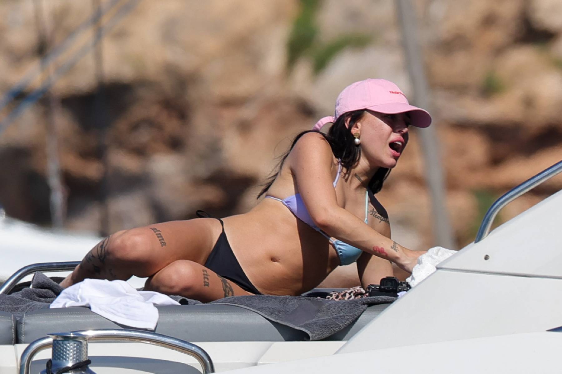 Nicki Nicole en Ibiza. (Foto: Gtres)