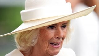 La reina Camila en un acto oficial. (Foto: Gtres)