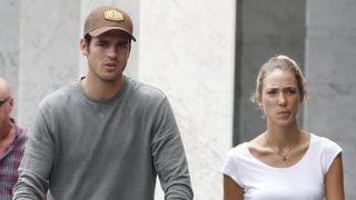 Álvaro Morata y Alice Campello en Ibiza. (Foto: Gtres)