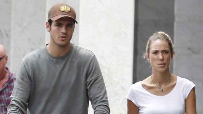 Álvaro Morata y Alice Campello en Ibiza. (Foto: Gtres)