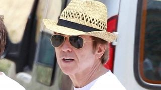 Raphael durante unas vacaciones en Ibiza. (Foto: Gtres)