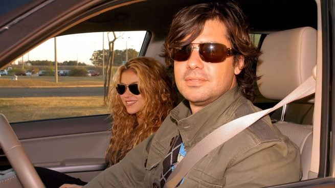 La cantante Shakira y su entonces pareja, Antonio de la Rúa. (Gtres)