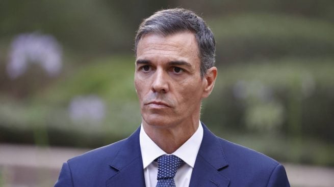 Pedro Sánchez tira de retoques estéticos tras su bajada de peso: “es como si lo hubieran barnizado”