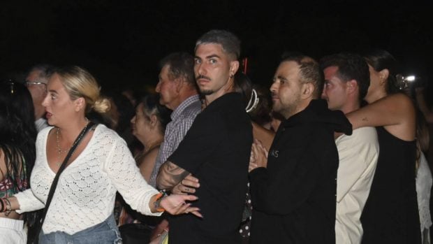 Rocío Flores, Manuel Bedmar, David Flores, Chema y Lorena en el concierto. (Foto: Gtres)