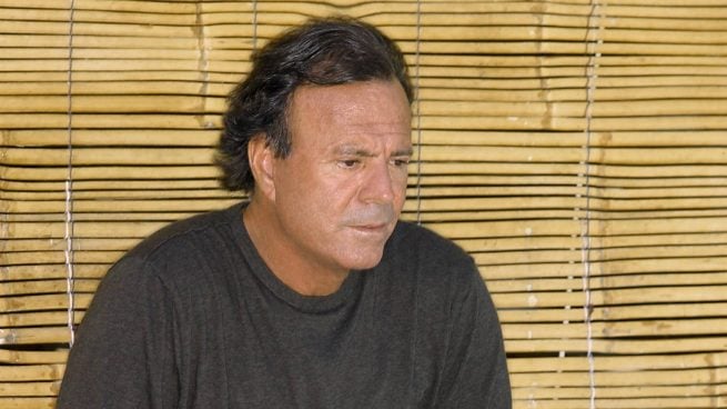 El motivo por el que Julio Iglesias no ha venido a España este verano: