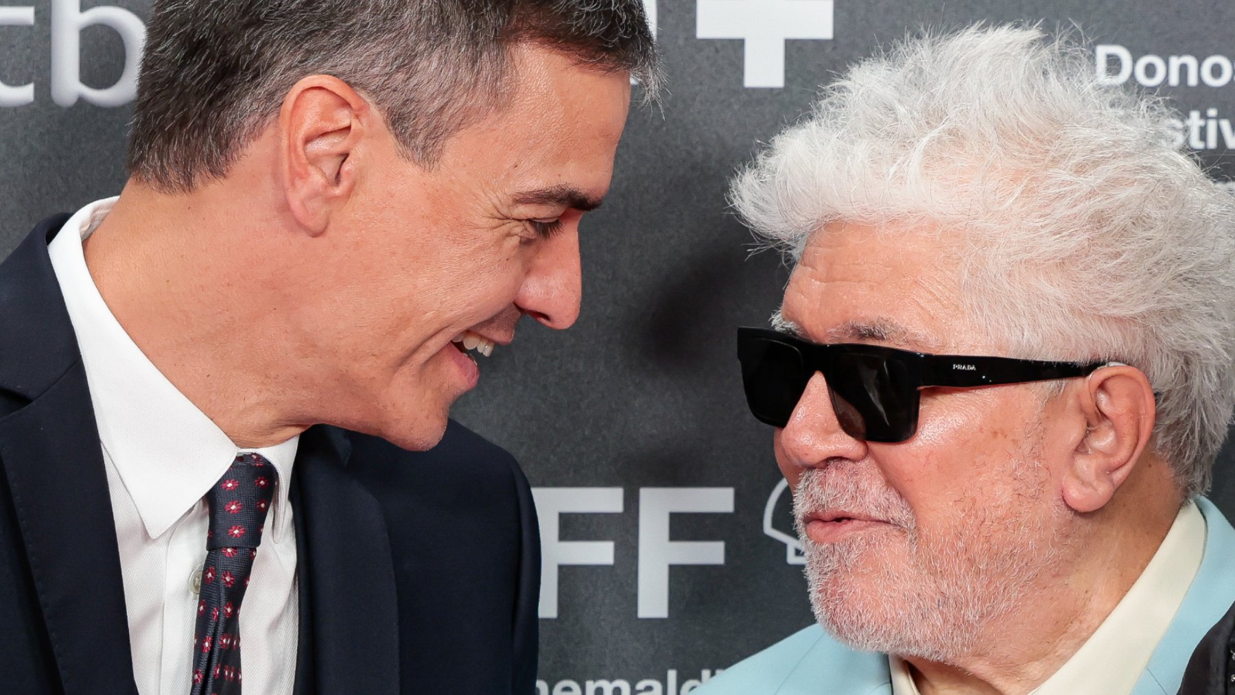 Pedro Almodóvar, de fan a ‘jefe’ de Pedro Sánchez: la sorprendente imposición del director al Gobierno
