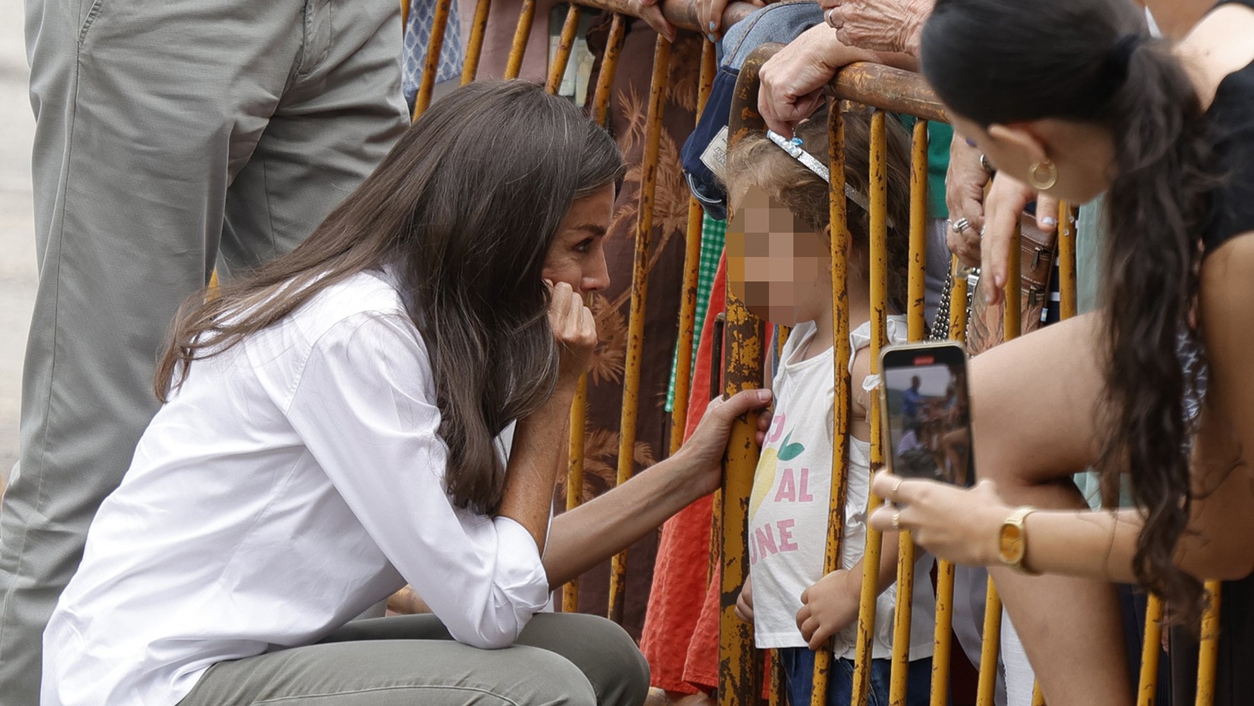 La atracción que la Reina no puede esconder: la ternura de Letizia ante la inocencia de los niños