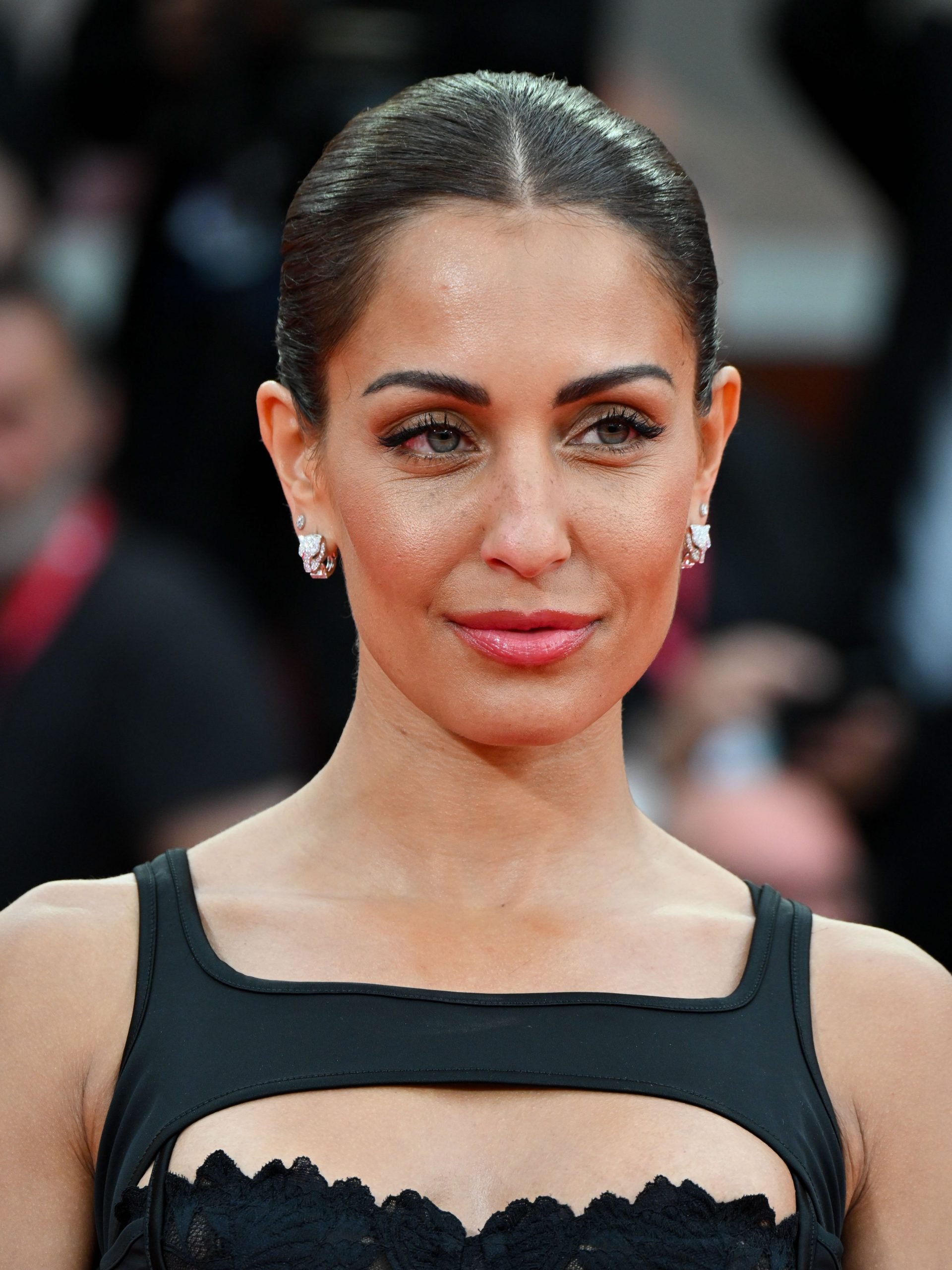 Hiba Abouk durante el Festival de cine de Venecia. (Foto: Gtres)