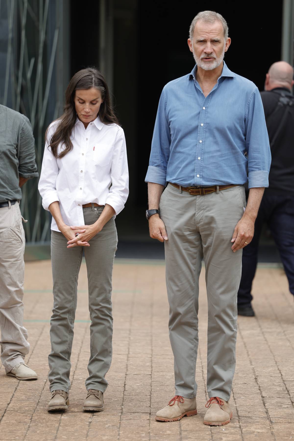 El rey Felipe VI y la reina Letizia han visitado las zonas afectadas por los incendios en Zamora. (Gtres)