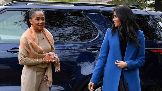 Meghan Markle saca del búnker a su madre en una fecha especial