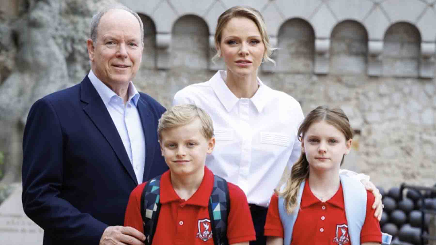 Alberto y Charlene de Mónaco ‘se bajan del trono’ por un entrañable motivo