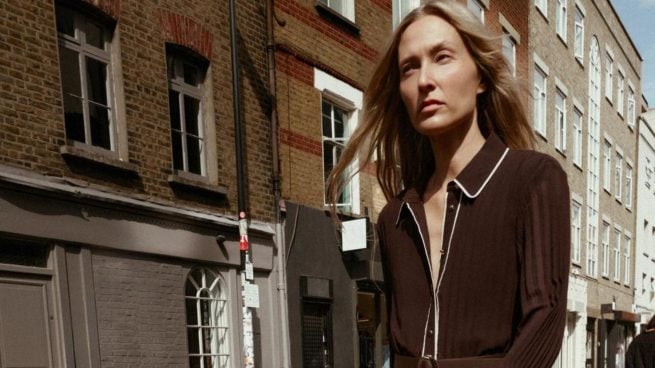 La nueva colección de Zara tiene el vestido que parece de alta costura y que soluciona todos tus eventos de otoño