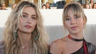 Paris Jackson y Ester Expósito. (FOTO: GTRES)