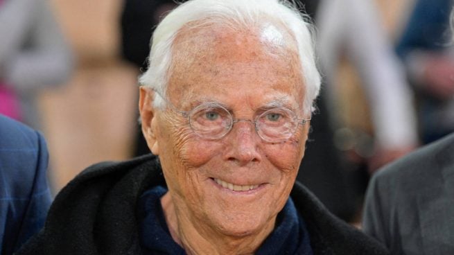 Giorgio Armani en uno de sus desfiles. (Foto: Gtres)