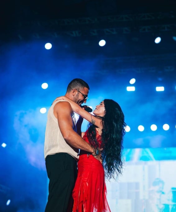 Lali Espósito y Miguel Ángel Silvestre en el Arenal Sound. (Foto: Redes sociales/ @arenalsound)