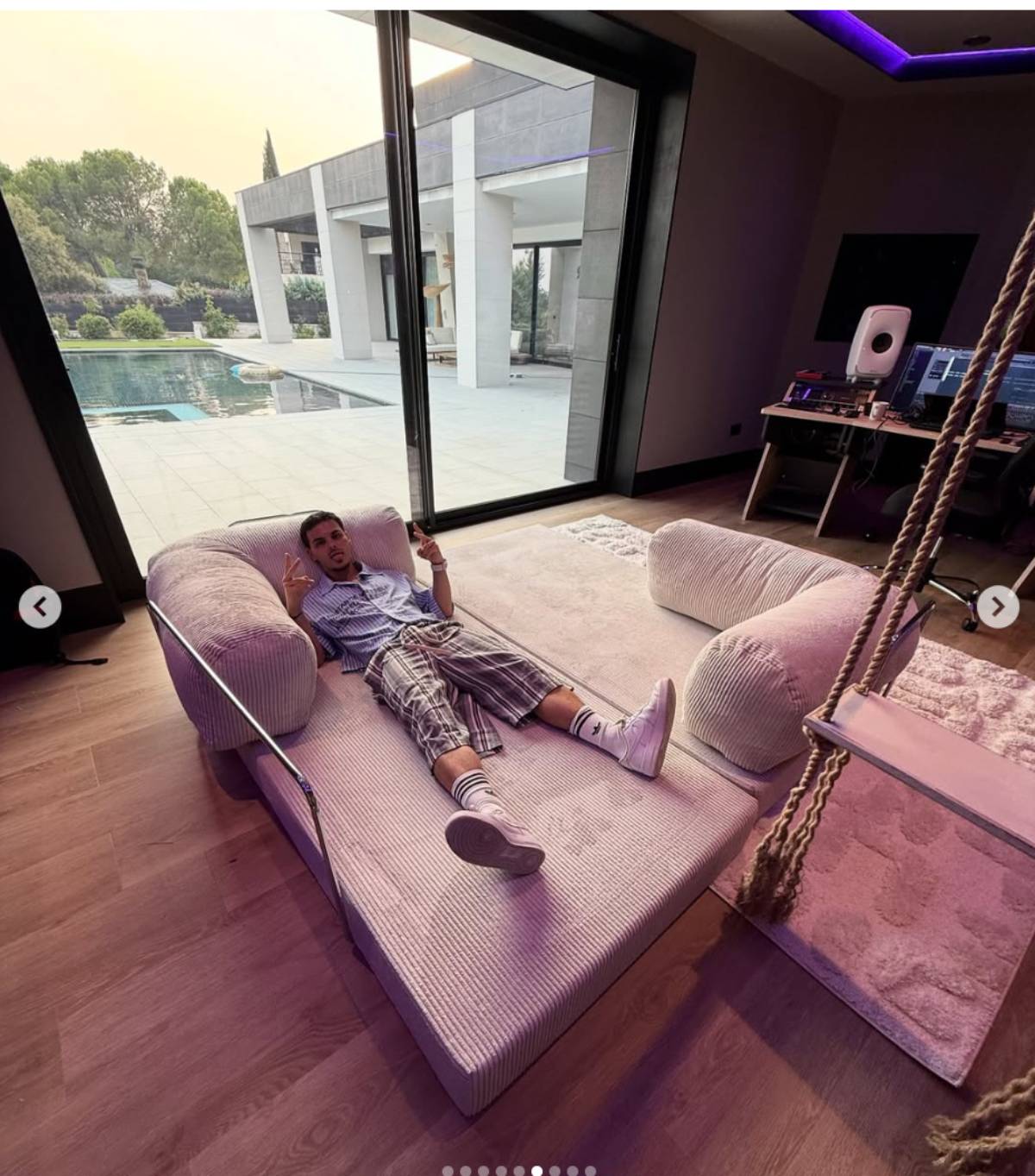 La zona de descanso junto a la piscina. (Redes Sociales)