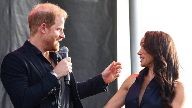 Meghan Markle y el príncipe Harry en el evento de Kevin Costner. (Foto: Gtres)