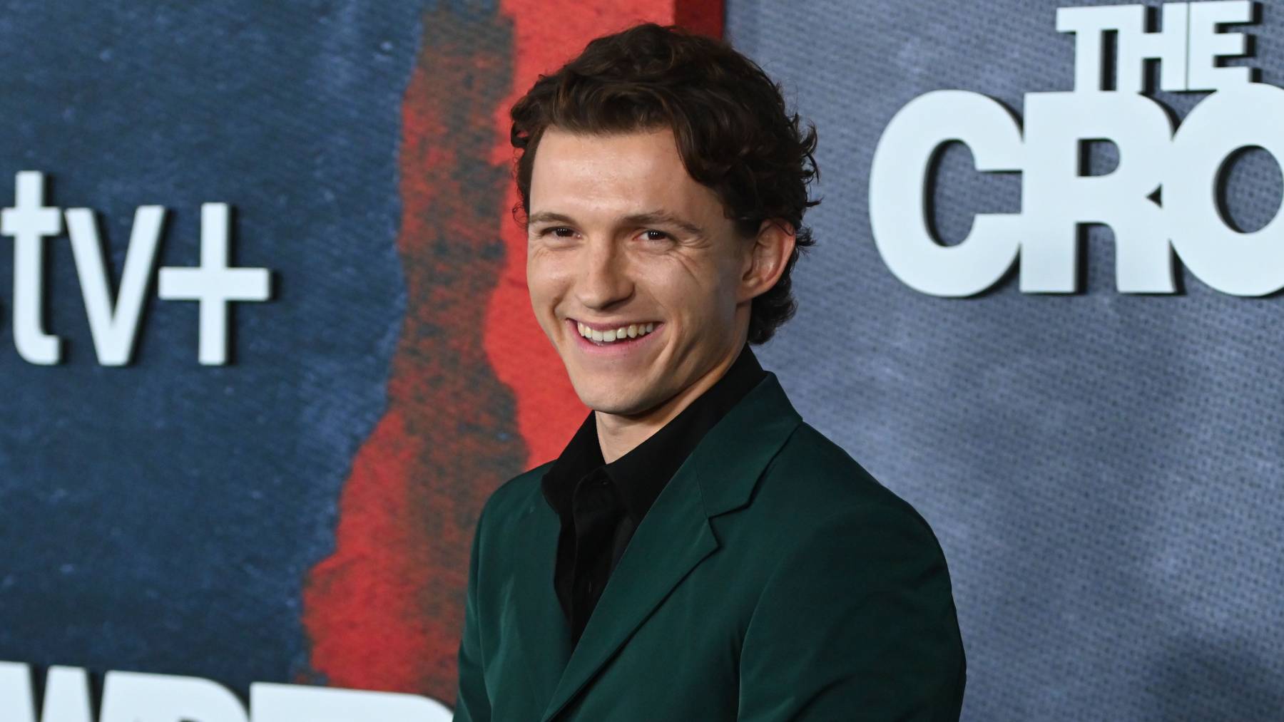 Tom Holland, hospitalizado tras un accidente grabando ‘Spider-Man: Brand New Day’ que suspende su rodaje