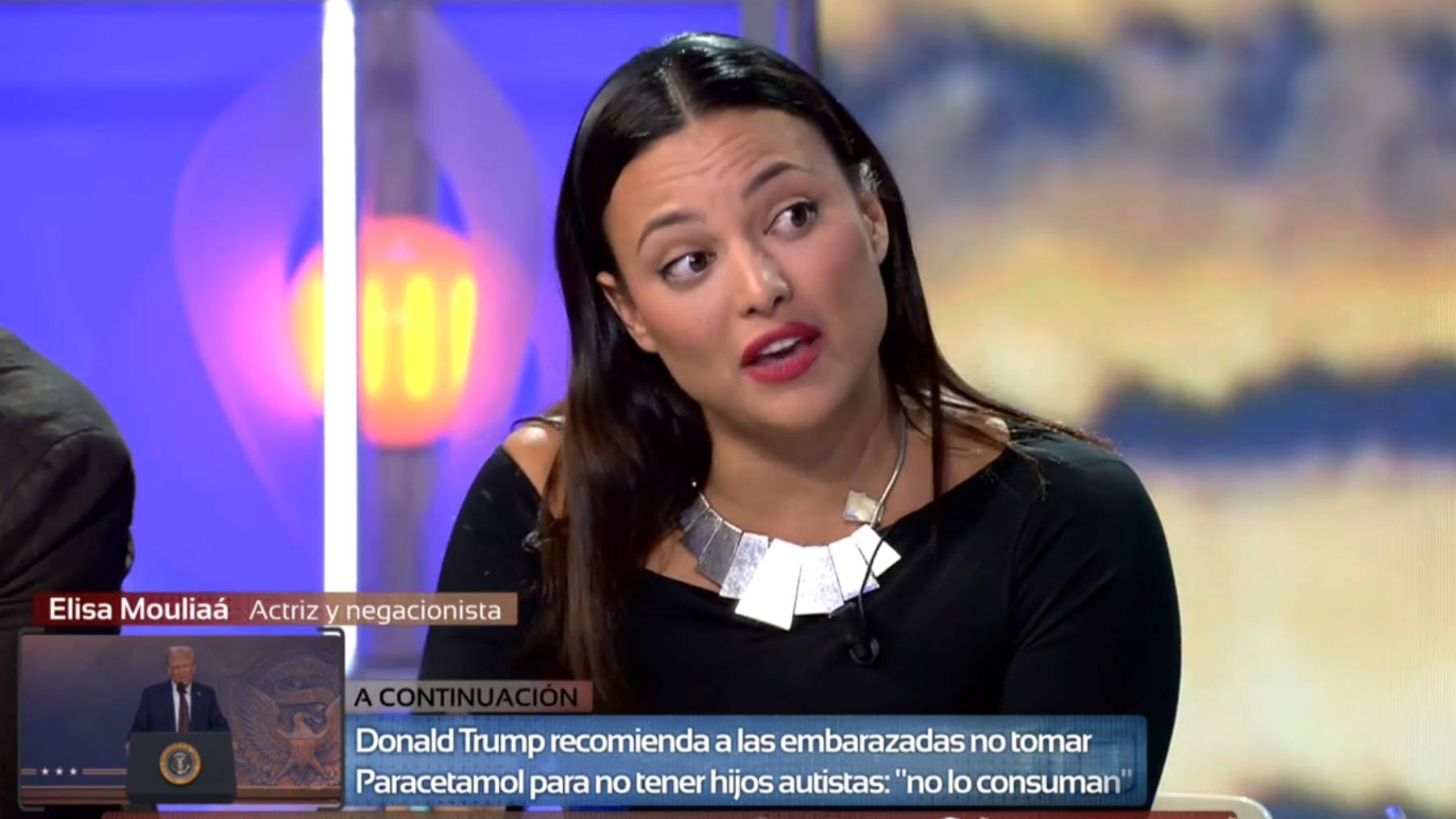 Elisa Mouliaá se la juega en un plató sin mencionar a Iñigo Errejón y hablando de los ‘chemtrails’