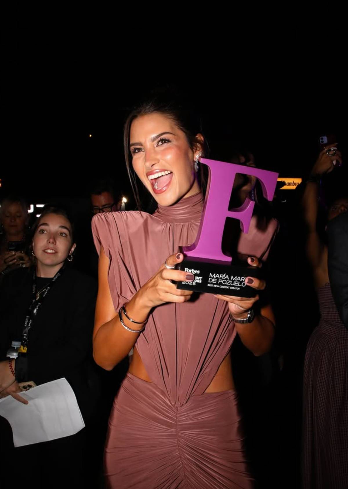 María Martín de Pozuelo celebra su premio Forbes como ‘Best New Content Creator’. (Redes Sociales)