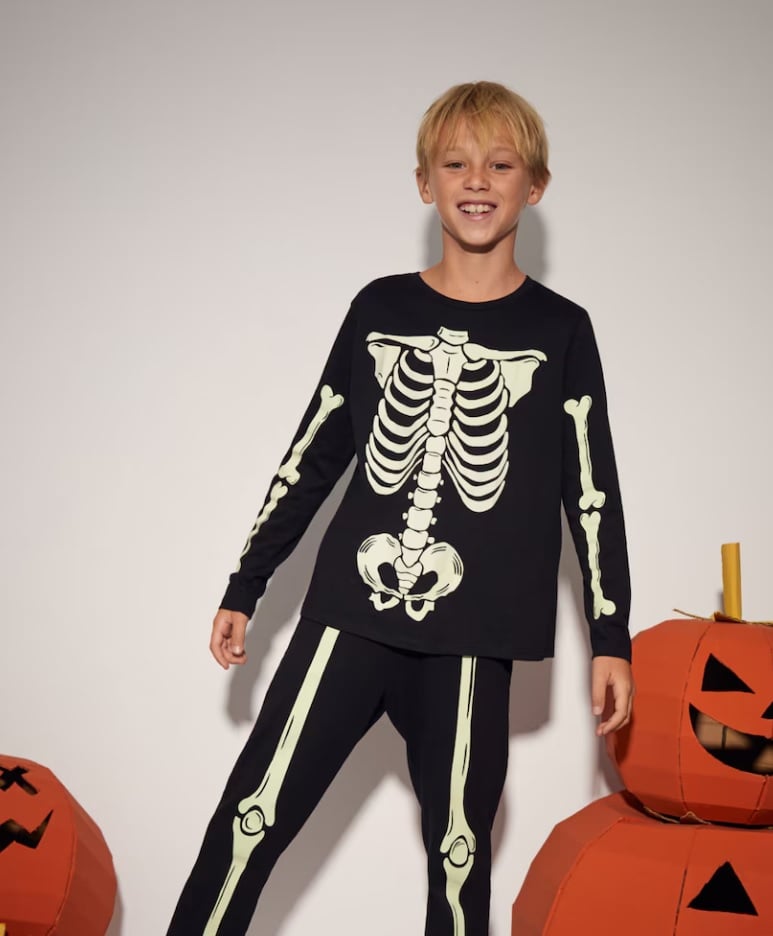 Pijama de calavera en la web de MANGO. (Foto: Mango.es)