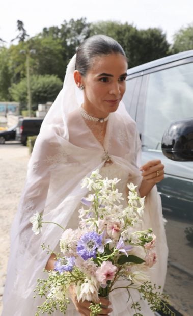 Lucía Entrecanales llegando a la iglesia Hospital de Tavera. (Foto: Gtres)