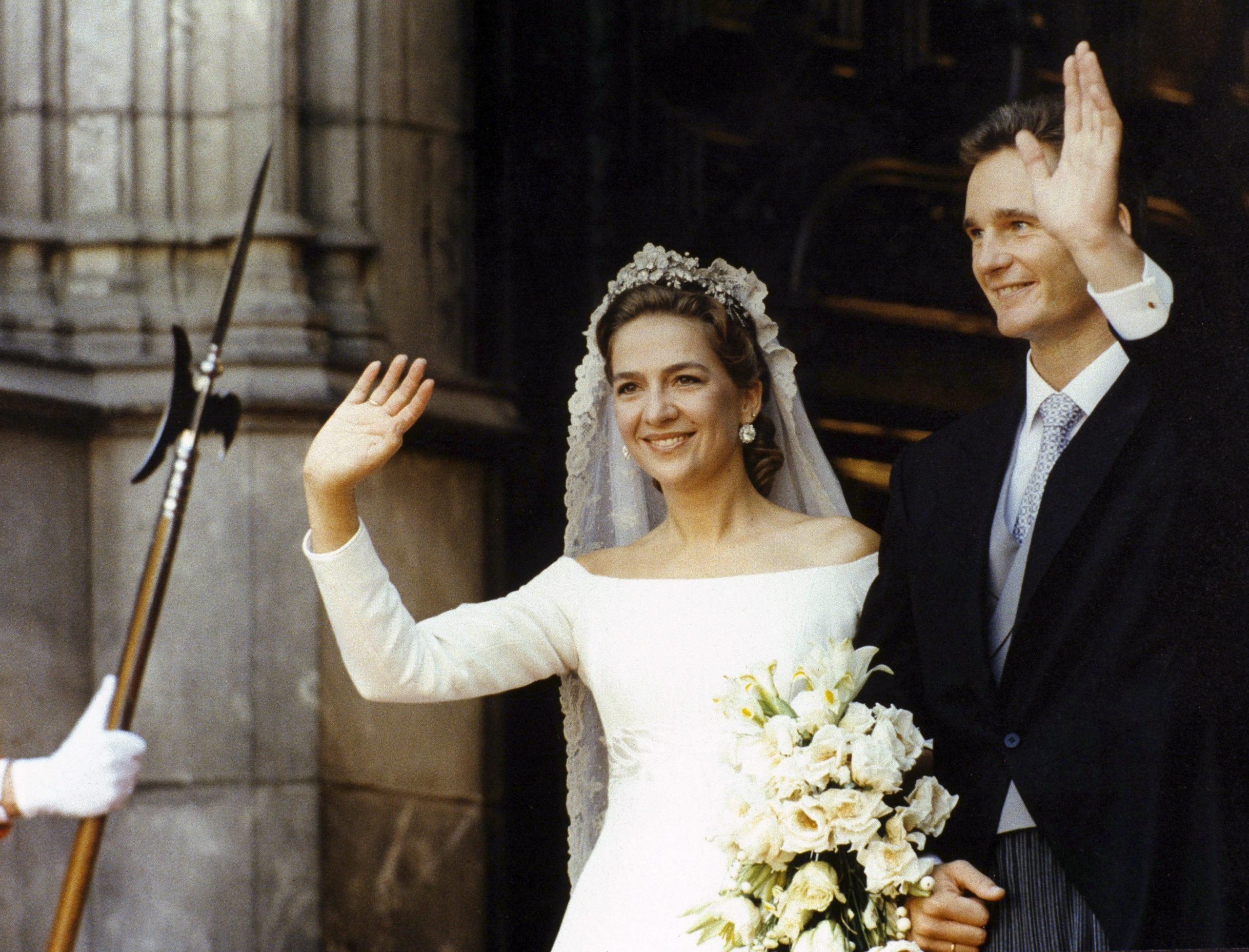 La infanta Cristina e Iñaki Urdangarin el día de su boda. (Foto: Gtres)