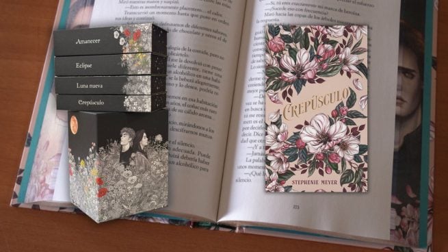 La nueva edición especial de la Saga Crepúsculo por el 20 aniversario. (Foto: Penguin Libros)