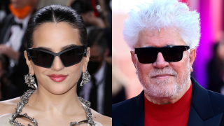 Rosalía y Pedro Almodóvar. (Foto: Gtres)