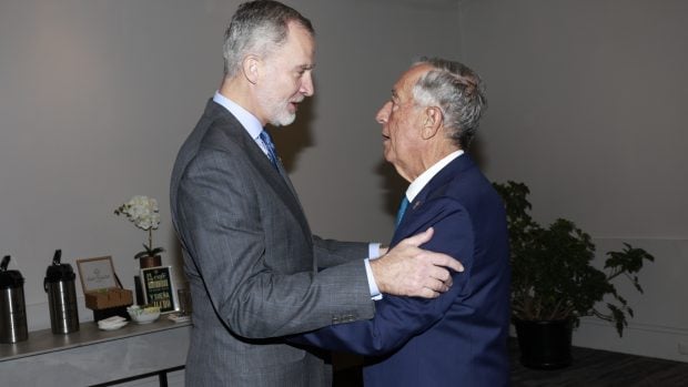 Rebelo de Sousa y Felipe VI en un acto oficial. (Foto: Gtres)