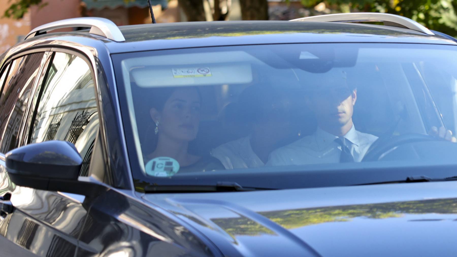 EXCLUSIVA | Bautizo secreto en la Casa de Alba en la víspera a la boda de Cayetano Martínez de Irujo