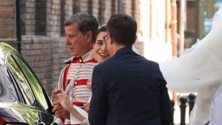 Cayetano Martínez de Irujo y Bárbara Mirjan el día de su boda. (Foto: Gtres)