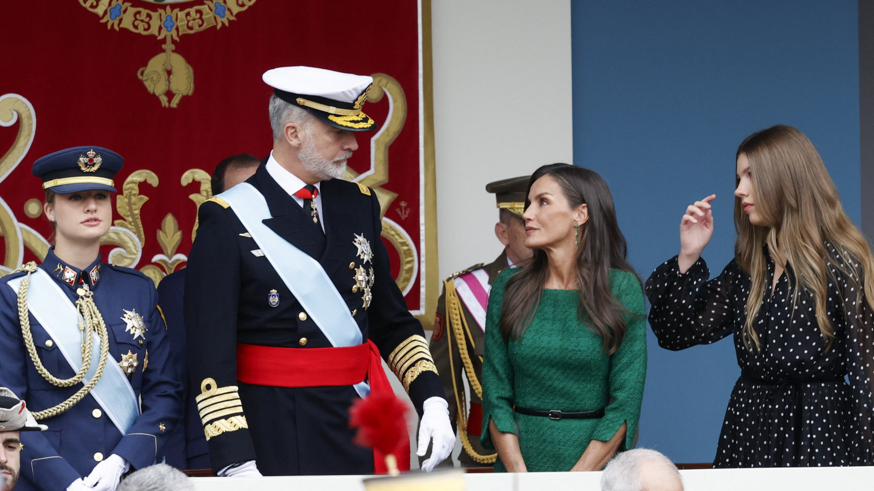 La Familia Real al completo presencia el desfile del 12-O por primera vez desde 2020