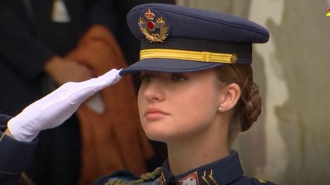 La princesa Leonor brilla en el Desfile del Día de la Hispanidad junto a la Familia Real