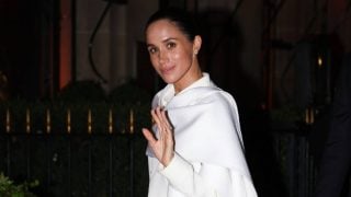 Meghan Markle, a su llegada al desfile de Balenciaga en París. (Foto: Gtres)