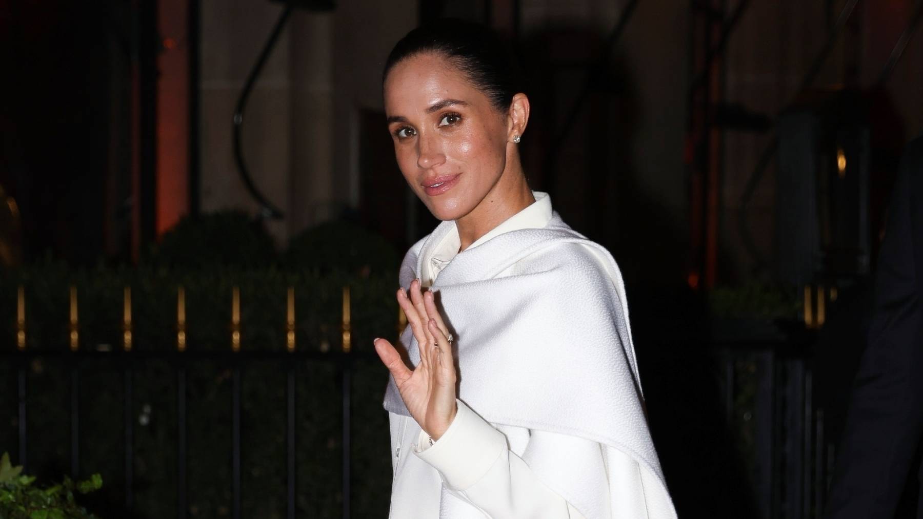 Meghan Markle reaparece diferente: su nuevo rostro divide a los expertos. ¿Dieta o retoques?