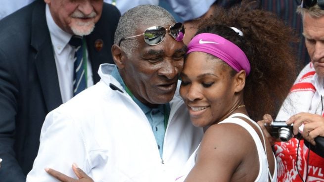 Serena Williams junto a su padre. (Foto: Gtres)