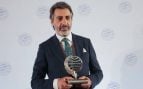 Juan del Val tras ganar el premio Planeta 2025. (Foto: Gtres)