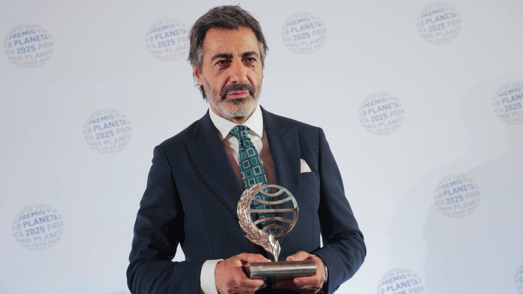 Juan del Val hace la confesión que todos queríamos escuchar sobre su millón de euros del Planeta