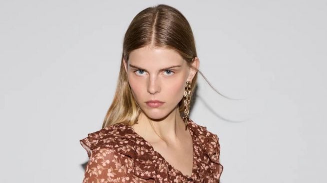 Lefties lo ha vuelto a hacer: el vestido de otoño para ir a la oficina que arrasa entre las mujeres a partir de los 40