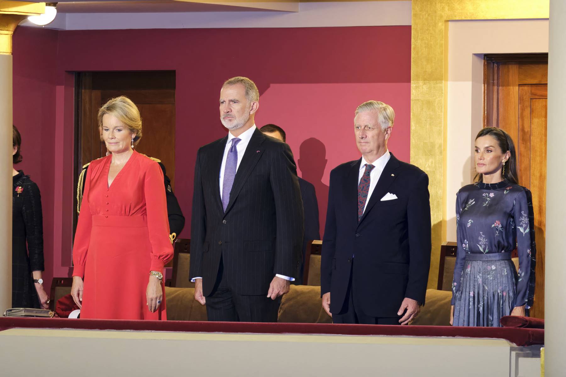 Los Reyes Felipe y Letizia junto a los reyes de Bélgica. (Foto: Gtres)