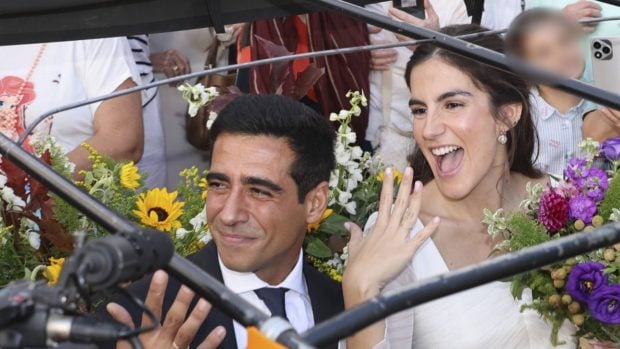 Alberto Herrera y Blanca Llandres en su boda. (Foto: Gtres)