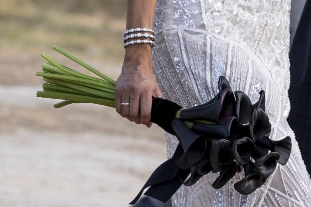 Stella del Carmen ha llevado en su boda las mismas que Pilar Rubio. (Fotos: Gtres)