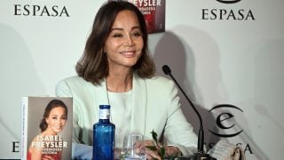 Isabel Preysler durante la presentación de su libro. (Foto: Europa Press)