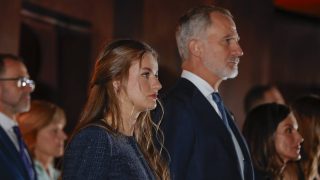 La princesa Leonor y el Rey Felipe VI en Oviedo. (Foto: Gtres)