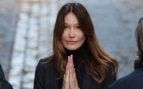 Saltan las alarmas por el presente de Carla Bruni con Sarkozy entre rejas: 