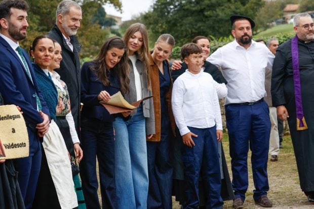Pueblo ejemplar, rey felipe, reina letizia, princesa leonor, infanta sofía