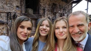 La Reina Letizia, la infanta Sofía, la princesa Leonor y el Rey Felipe. (Foto: Gtres)