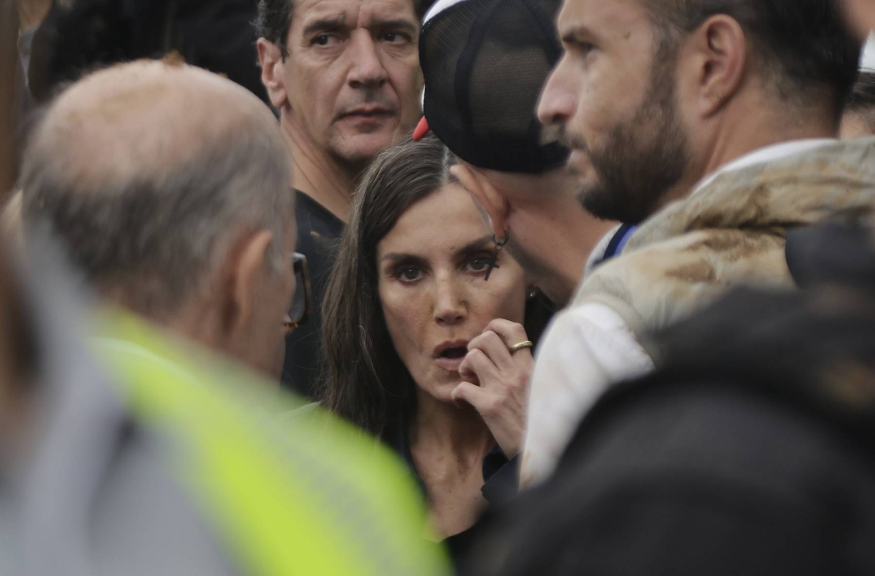 La Reina Letizia en Paiporta. (Foto: Gtres)